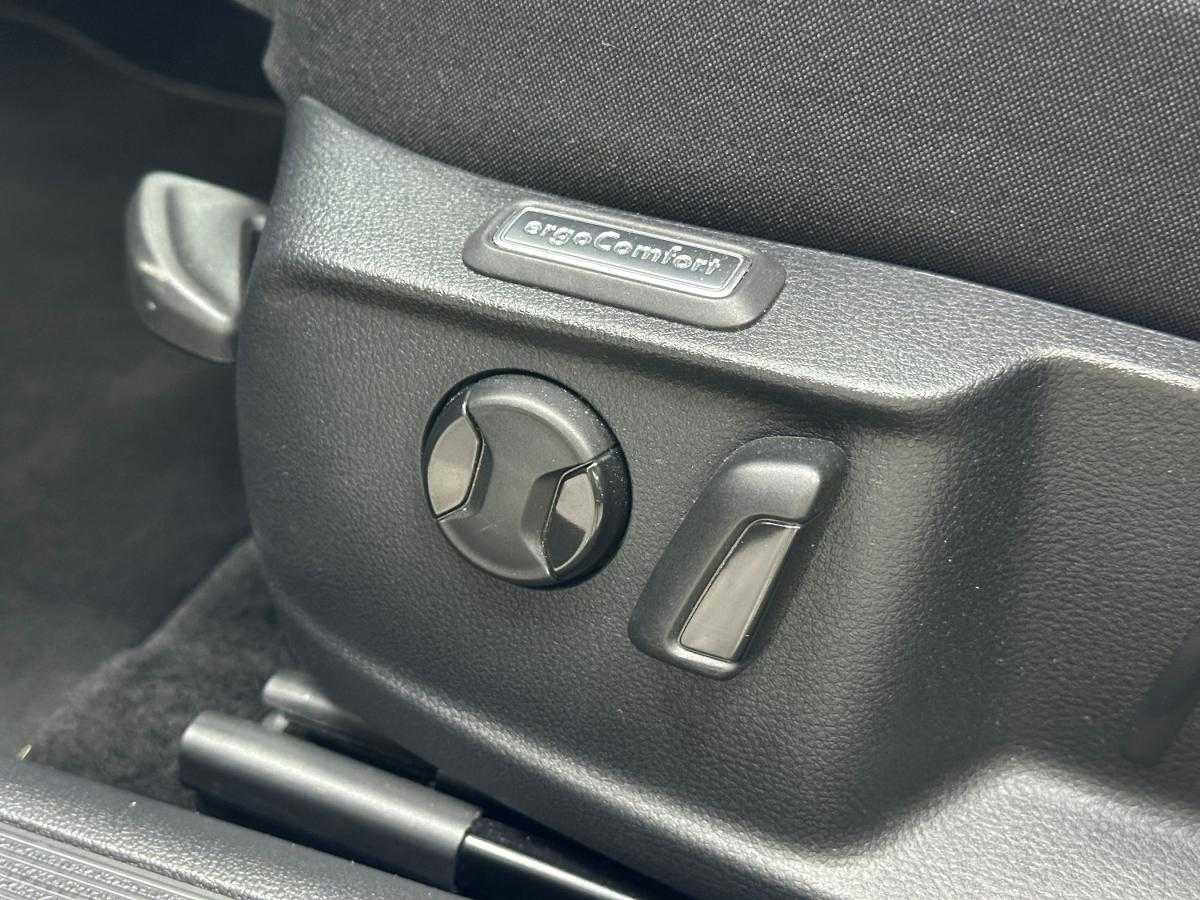 volkswagen-passat-variant-2020-hibrido-a-gasolina-1395cc