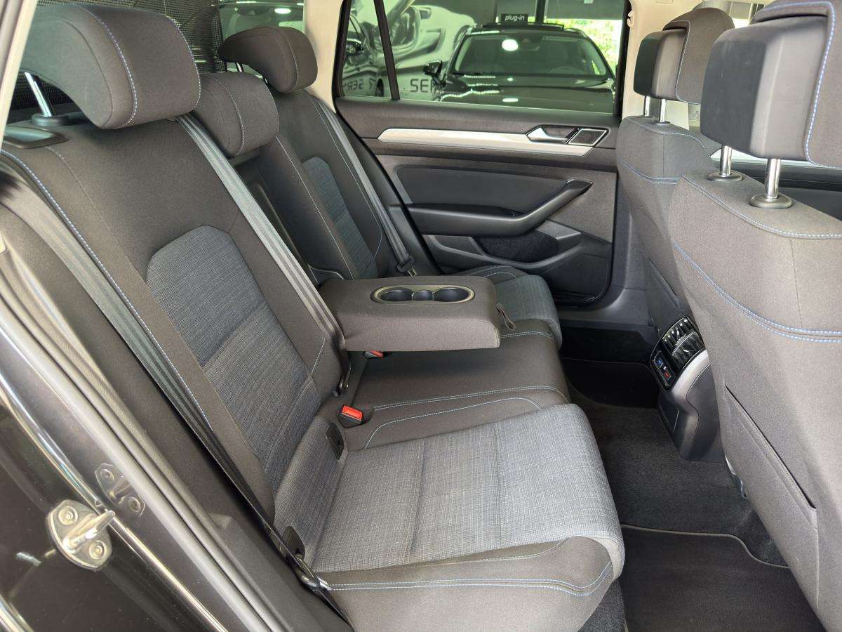 volkswagen-passat-variant-2020-hibrido-a-gasolina-1395cc