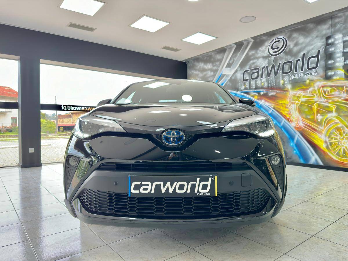 toyota-c-hr-2022-hibrido-a-gasolina-1987cc