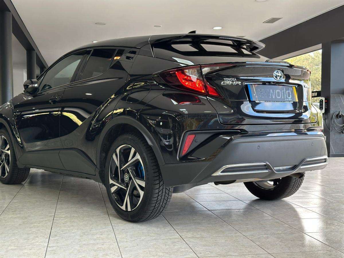 toyota-c-hr-2022-hibrido-a-gasolina-1987cc