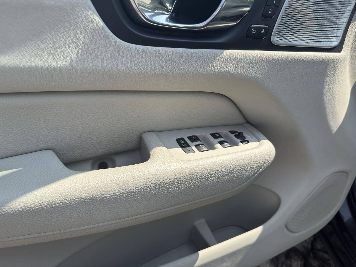 volvo-xc60-2019-hibrido-a-gasolina-1969cc