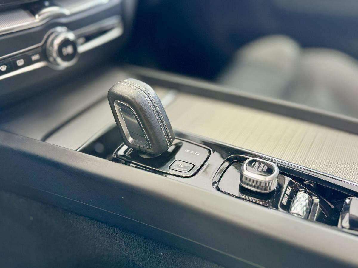 volvo-xc60-2020-hibrido-a-gasolina-1969cc