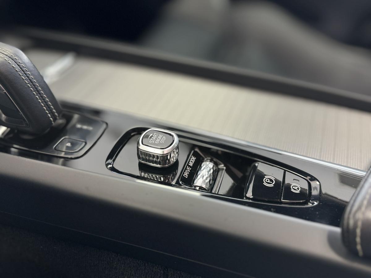 volvo-xc60-2020-hibrido-a-gasolina-1969cc