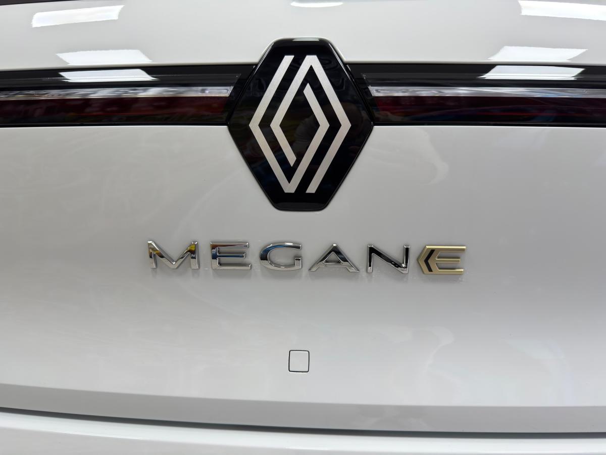 renault-megane-2025-eletrico-0cc