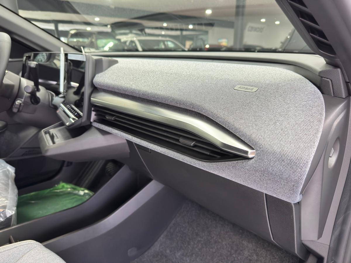 renault-megane-2025-eletrico-0cc