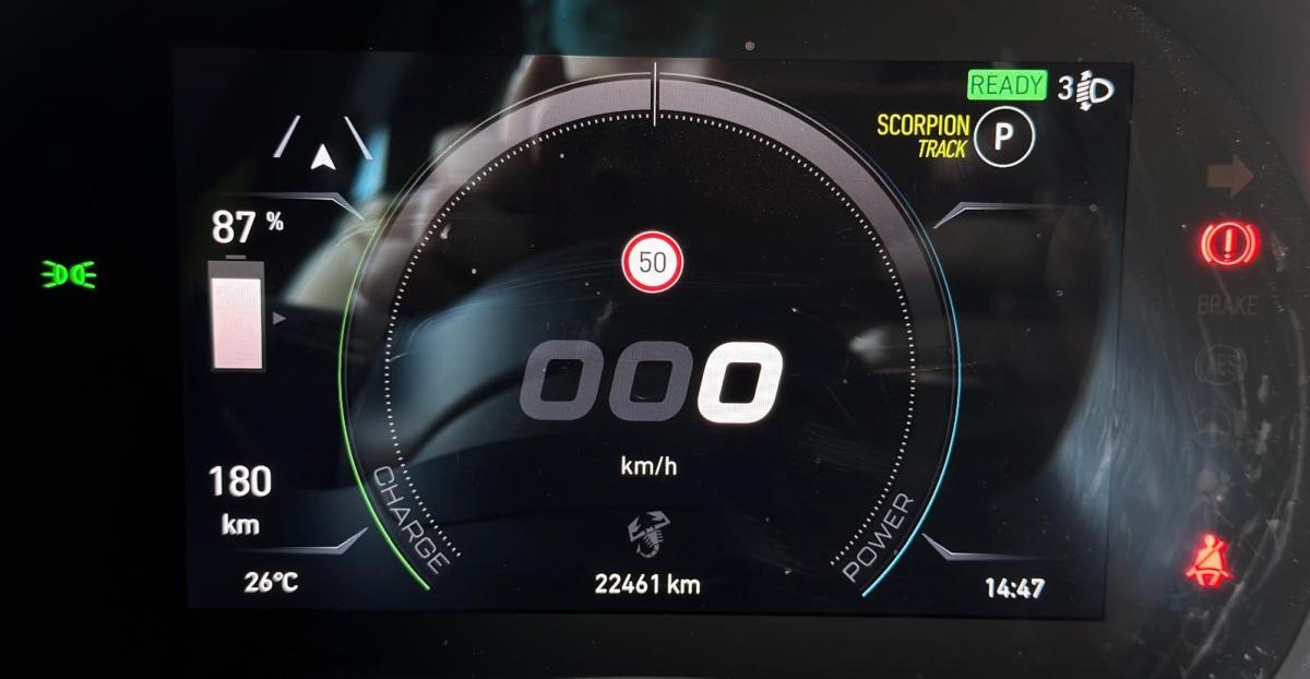abarth-500-2022-eletrico-0cc