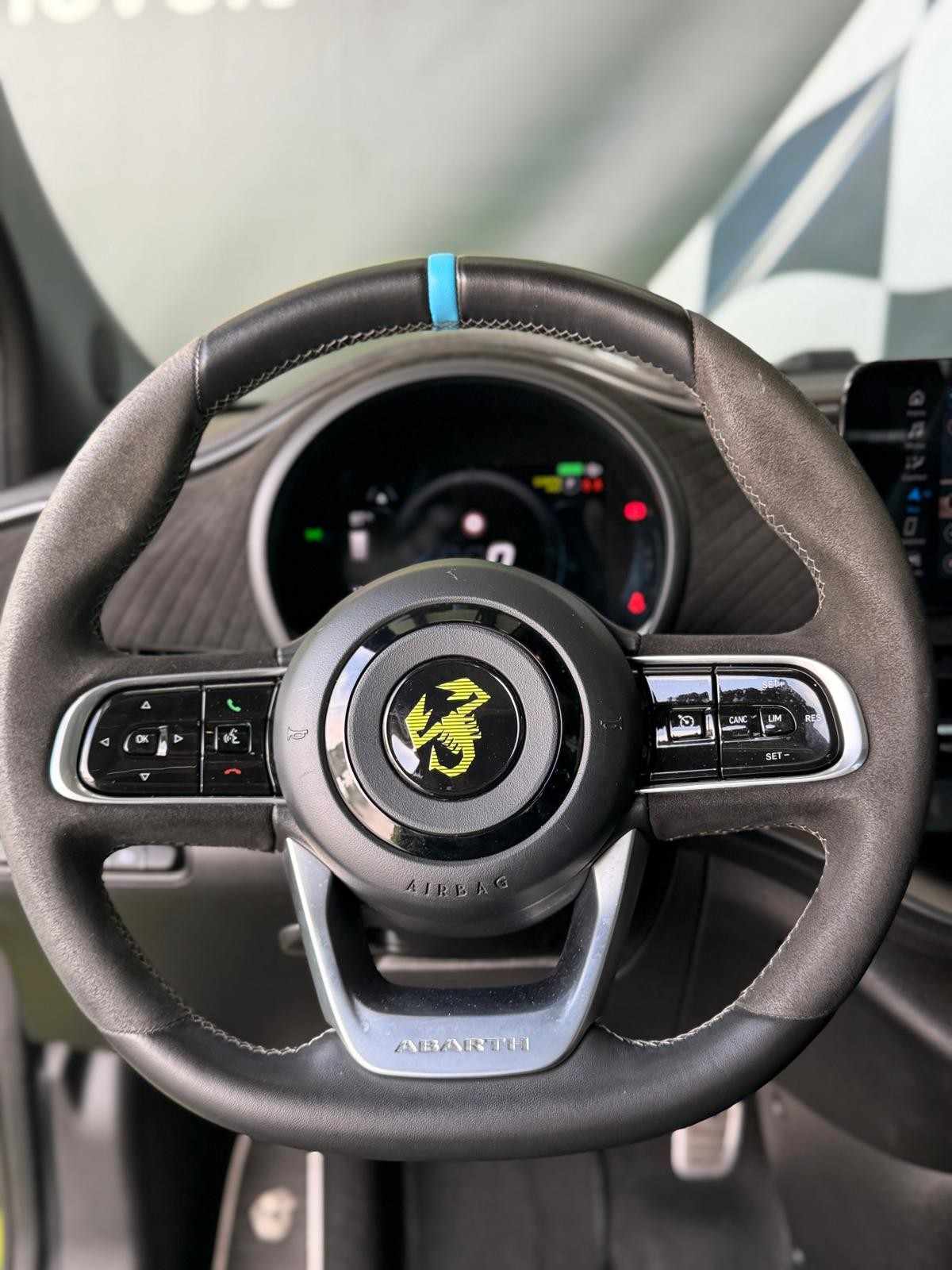 abarth-500-2022-eletrico-0cc