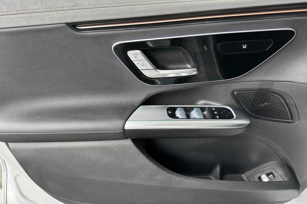 mercedes-benz-eqe-2023-eletrico-0cc