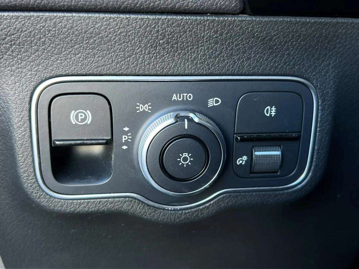 mercedes-benz-eqa-2022-eletrico-0cc
