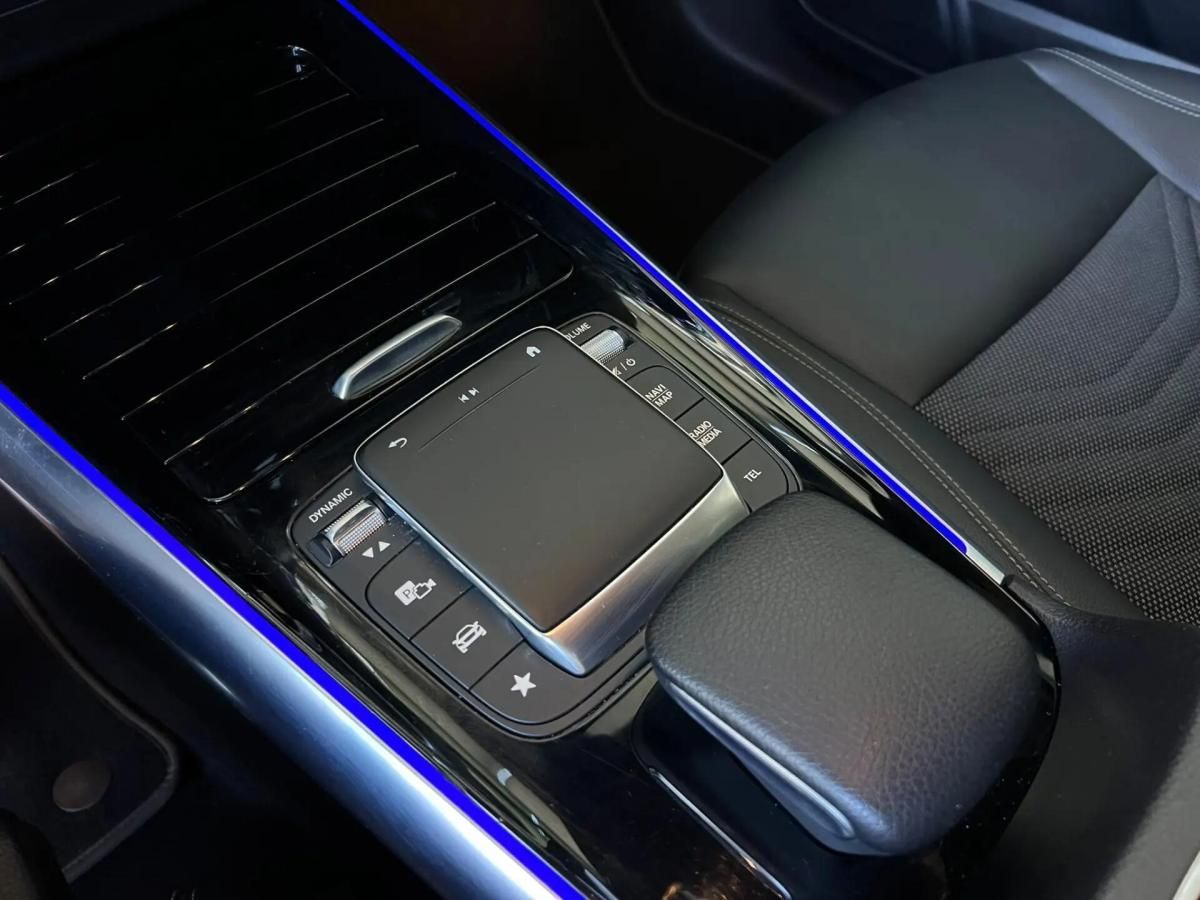 mercedes-benz-eqa-2022-eletrico-0cc