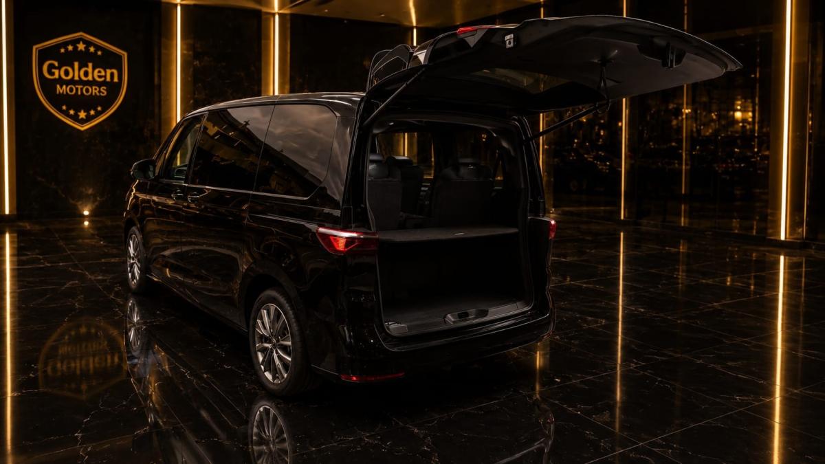 volkswagen-multivan-2025-diesel-1995cc