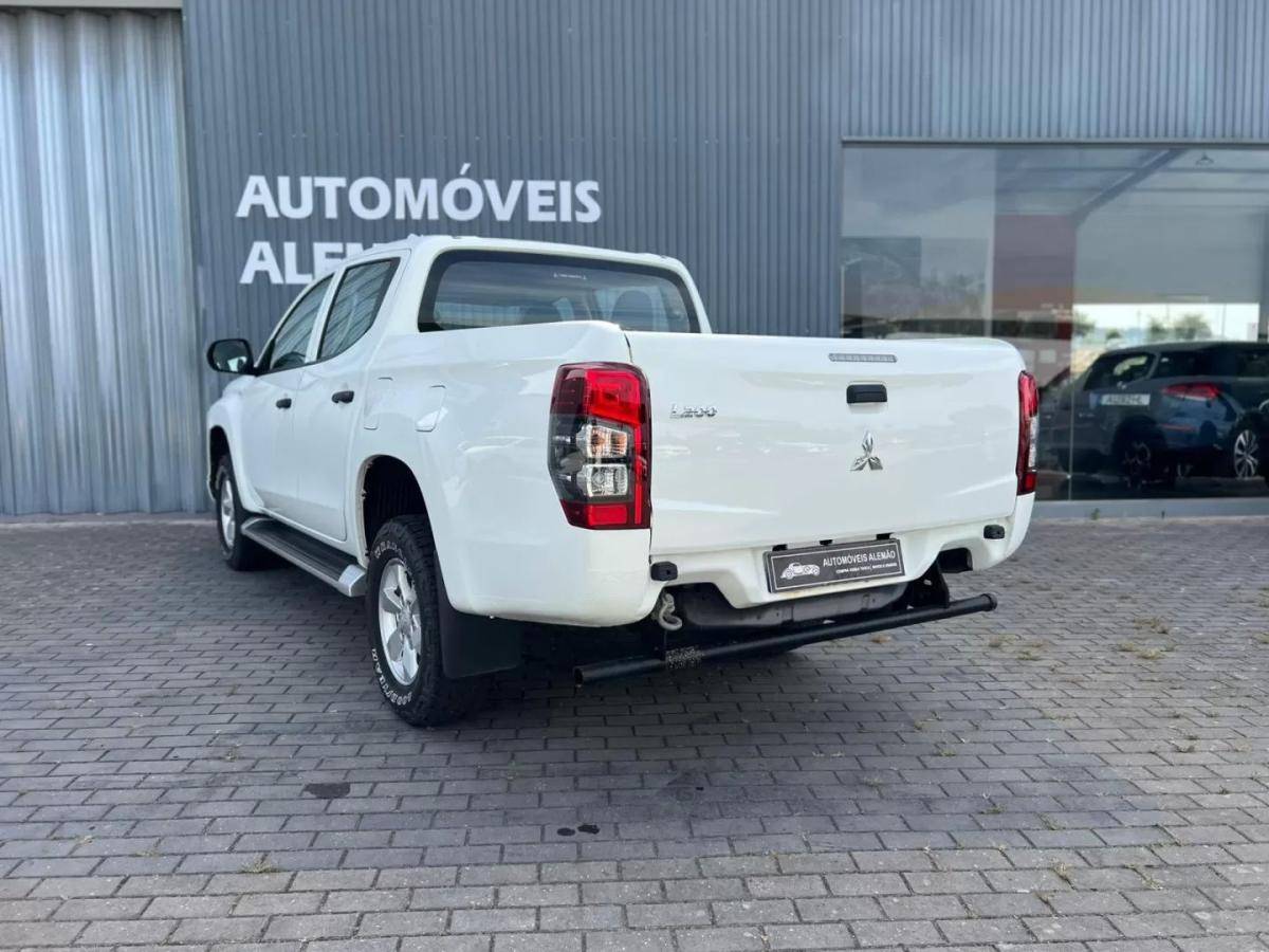 mitsubishi-l200-2022-diesel-2268cc