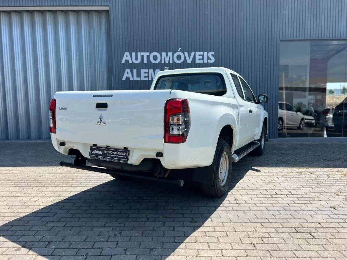mitsubishi-l200-2022-diesel-2268cc