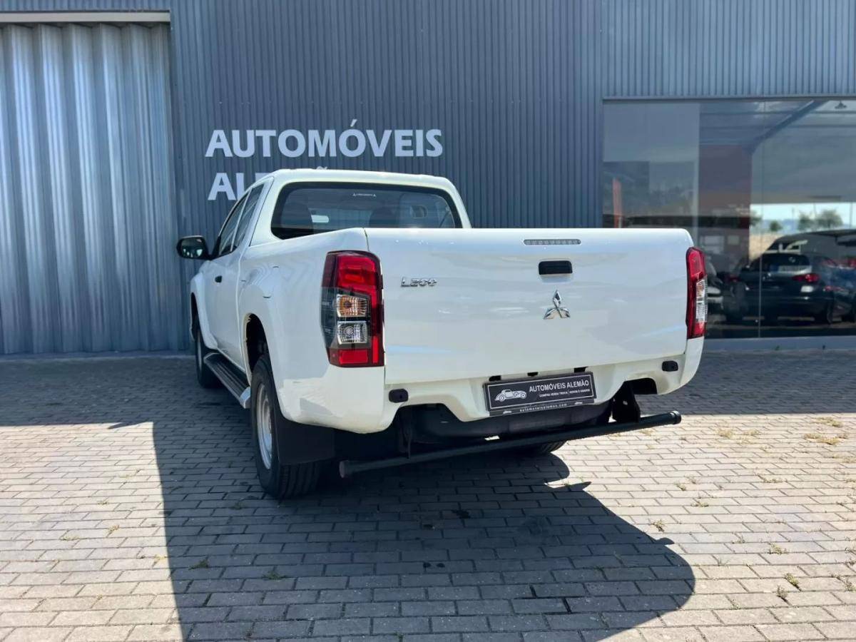 mitsubishi-l200-2022-diesel-2268cc