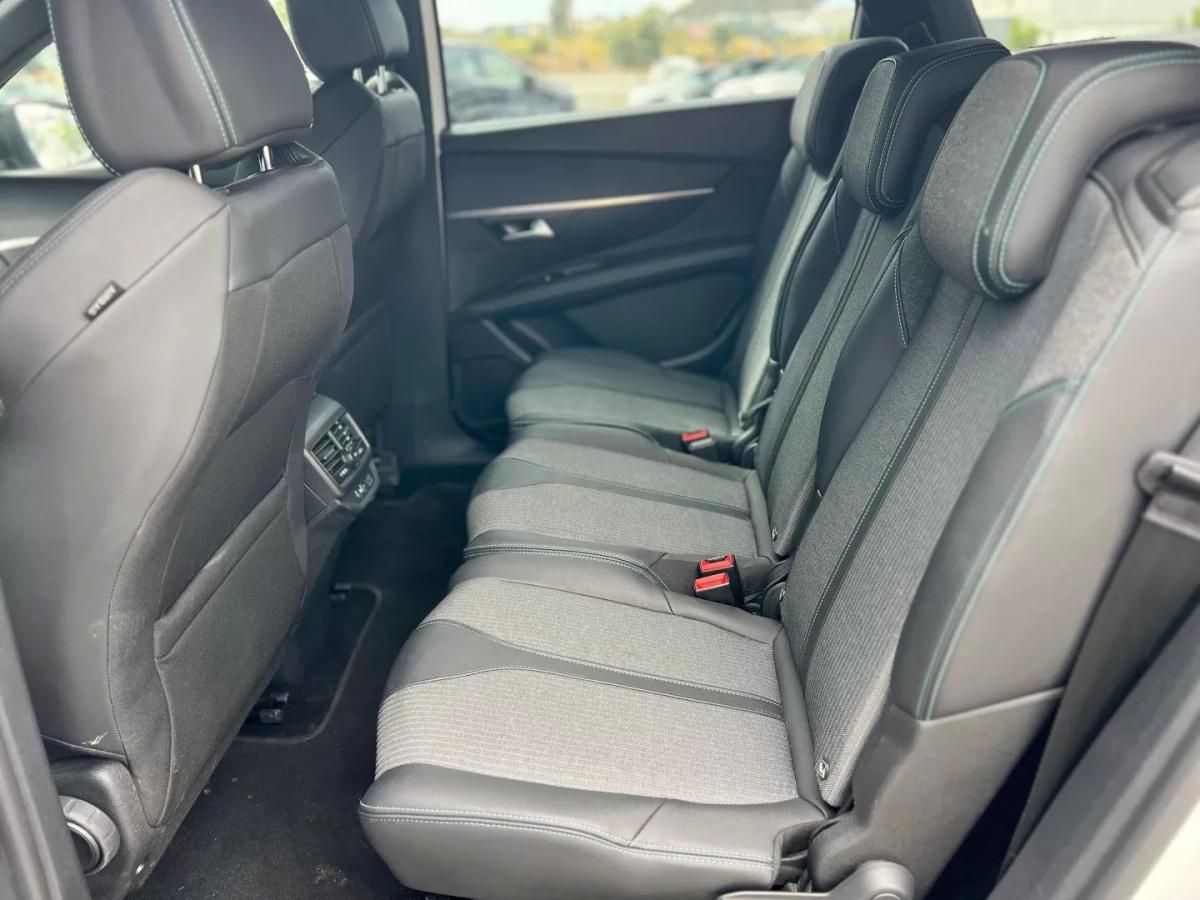 peugeot-5008-2024-gasolina-1199cc