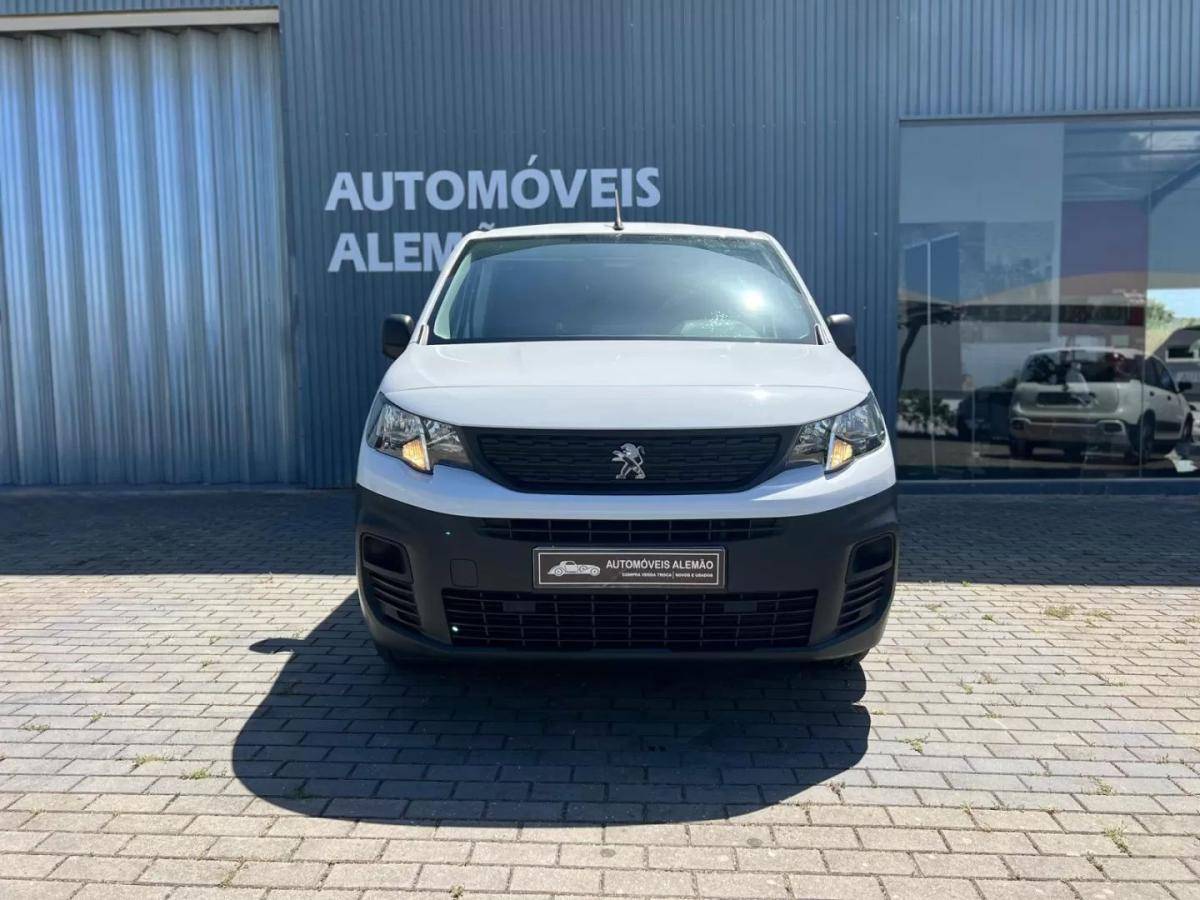 peugeot-partner-2023-diesel-1499cc