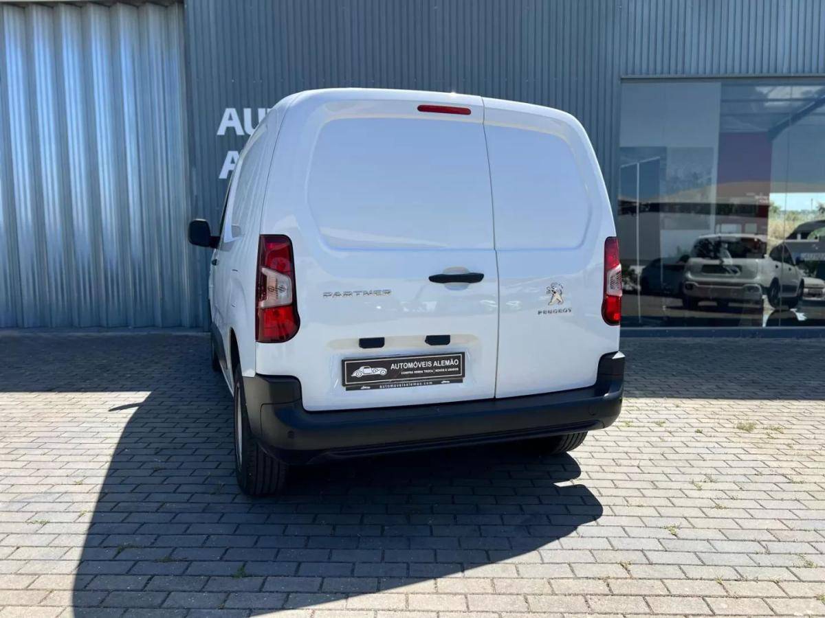 peugeot-partner-2023-diesel-1499cc