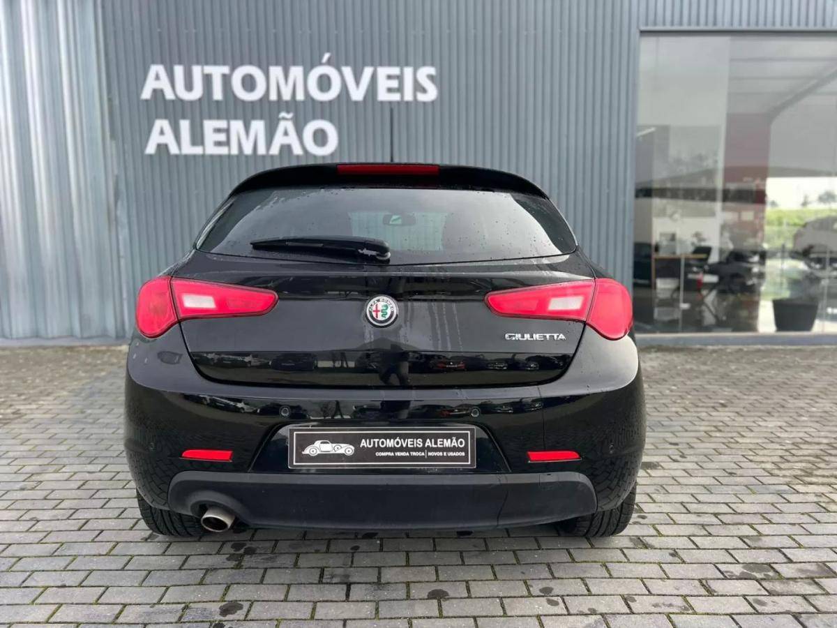 alfa-romeo-giulietta-2018-diesel-1598cc