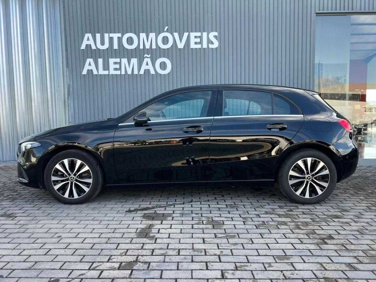 mercedes-benz-classe-a-2022-hibrido-1332cc