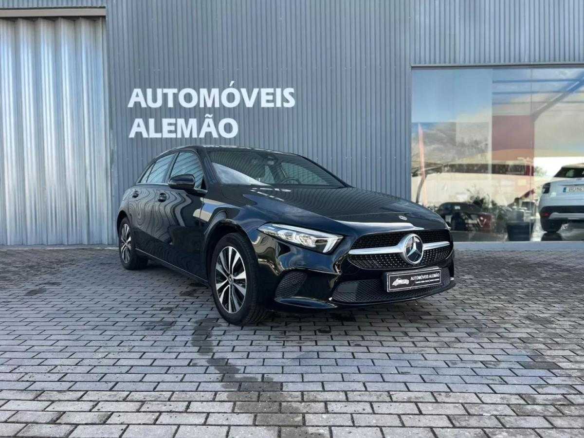 mercedes-benz-classe-a-2022-hibrido-1332cc