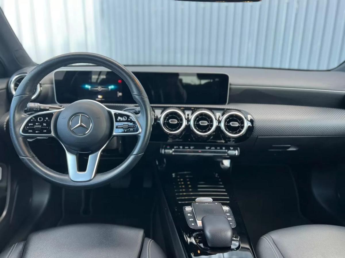 mercedes-benz-classe-a-2022-hibrido-1332cc