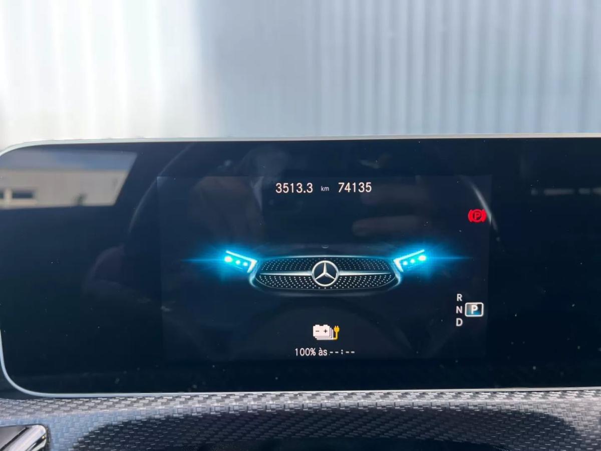 mercedes-benz-classe-a-2022-hibrido-1332cc