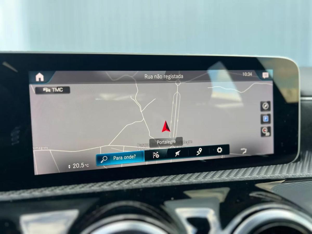 mercedes-benz-classe-a-2022-hibrido-1332cc