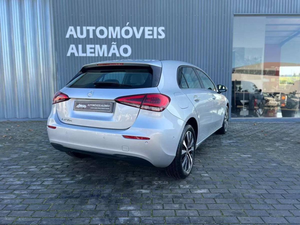 mercedes-benz-classe-a-2021-hibrido-1338cc