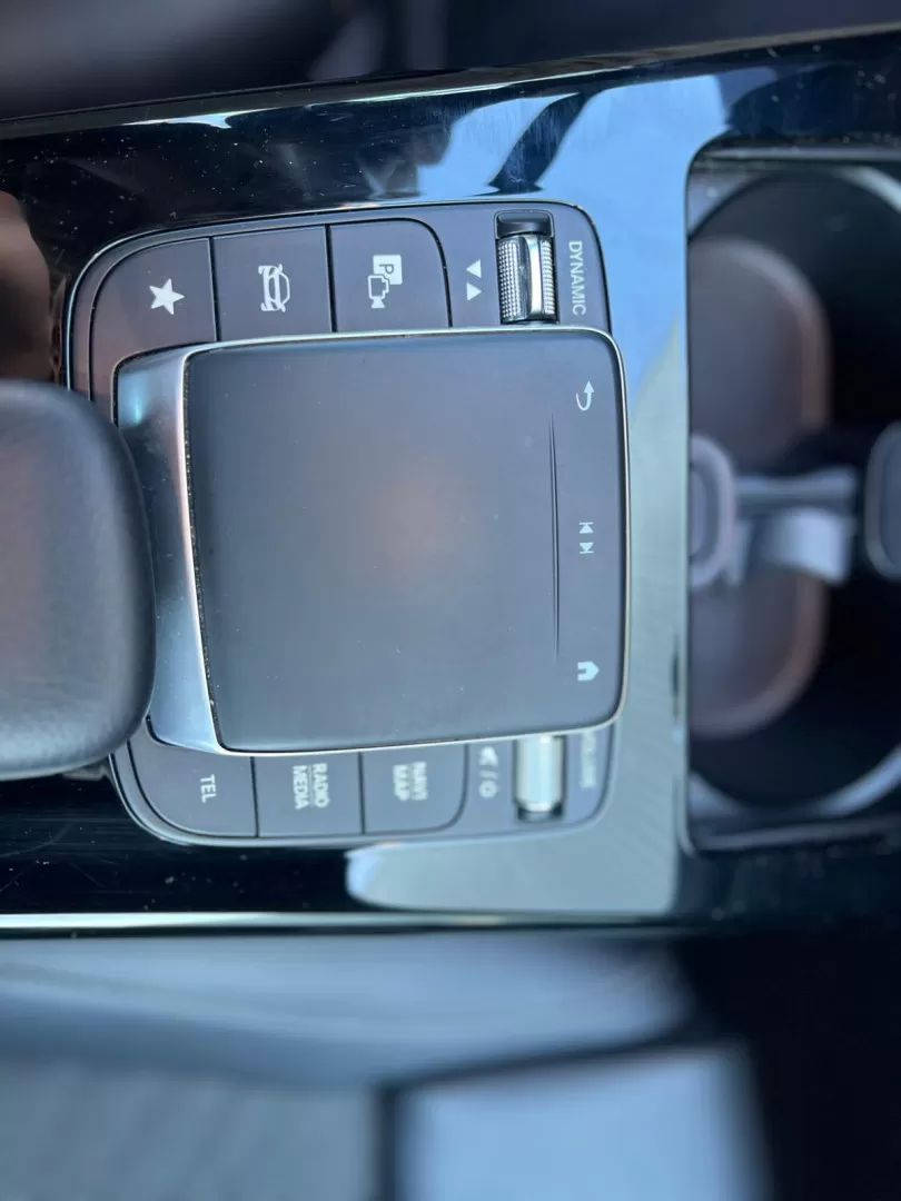 mercedes-benz-classe-a-2021-hibrido-1338cc