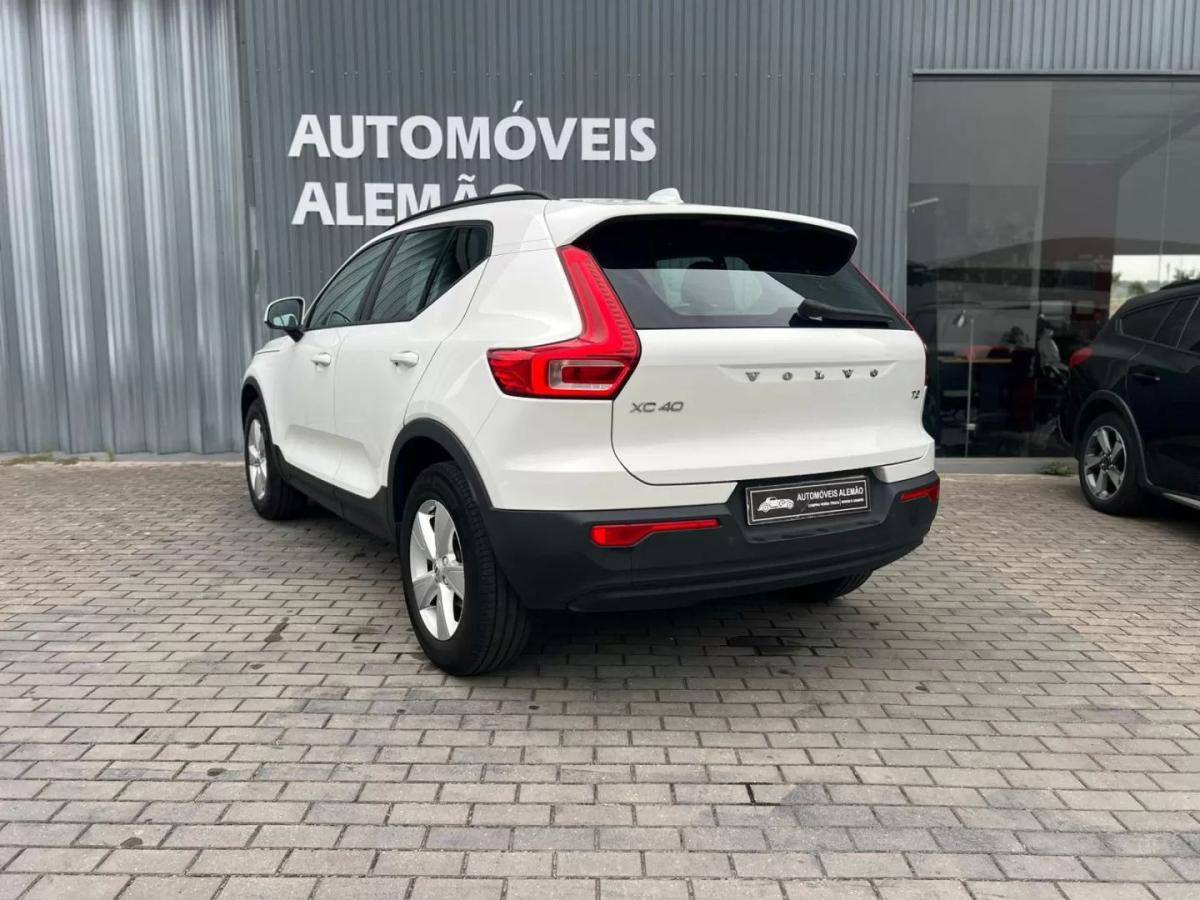 volvo-xc40-2022-gasolina-1477cc