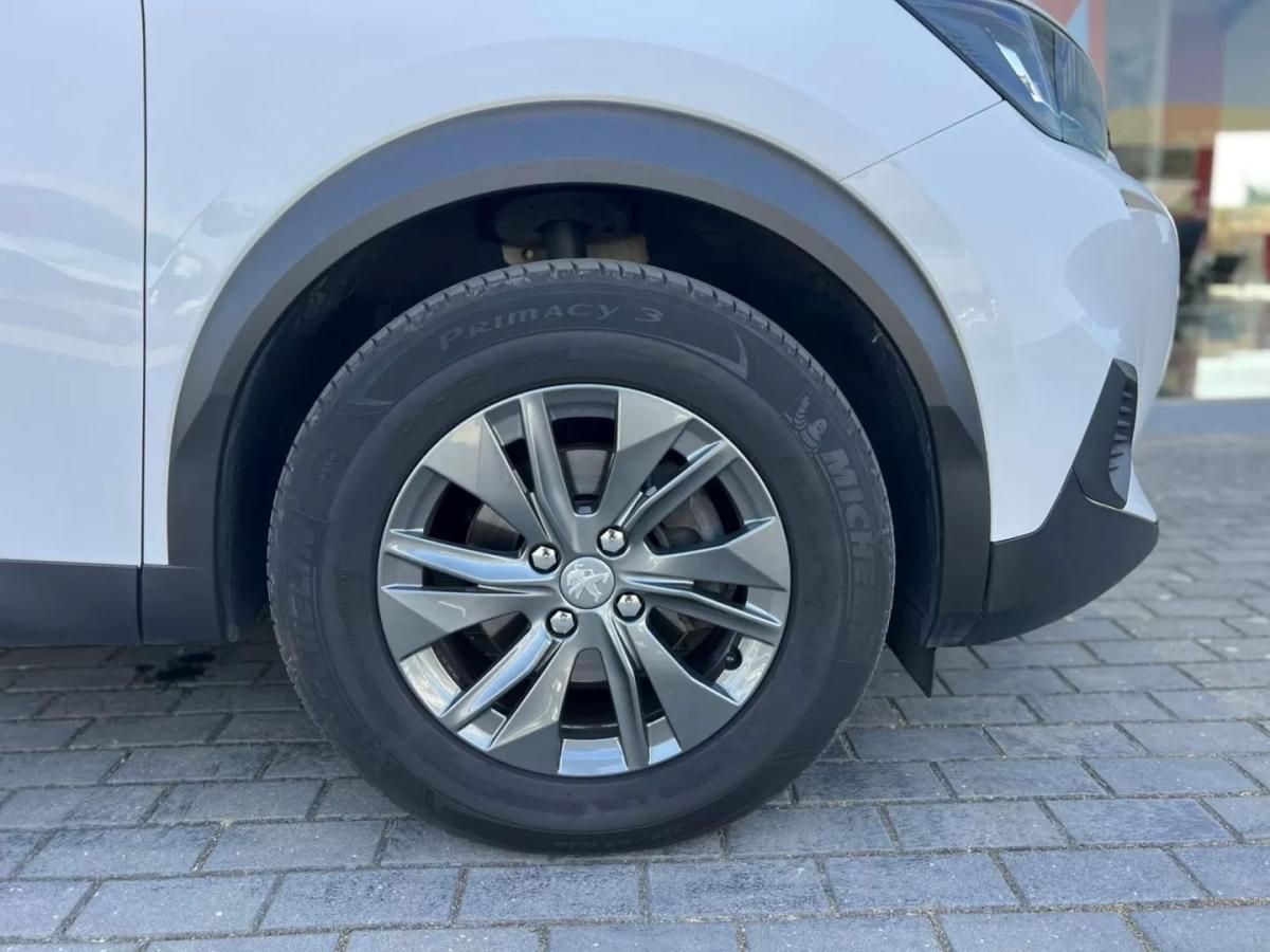 peugeot-2008-2022-diesel-1499cc