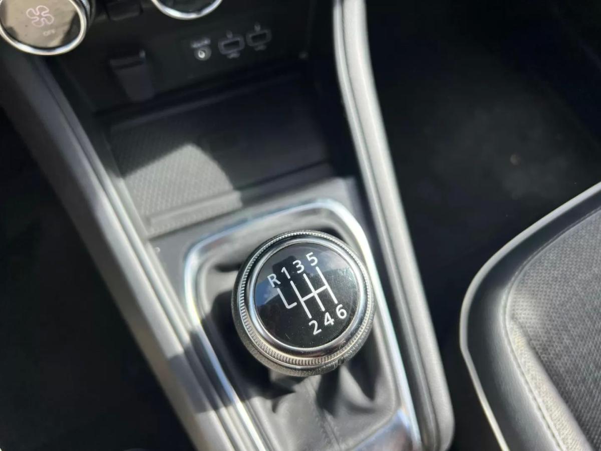 renault-captur-2023-gasolina-999cc