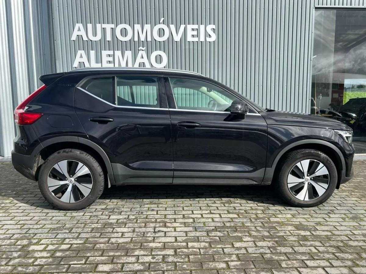 volvo-xc40-2023-hibrido-1477cc