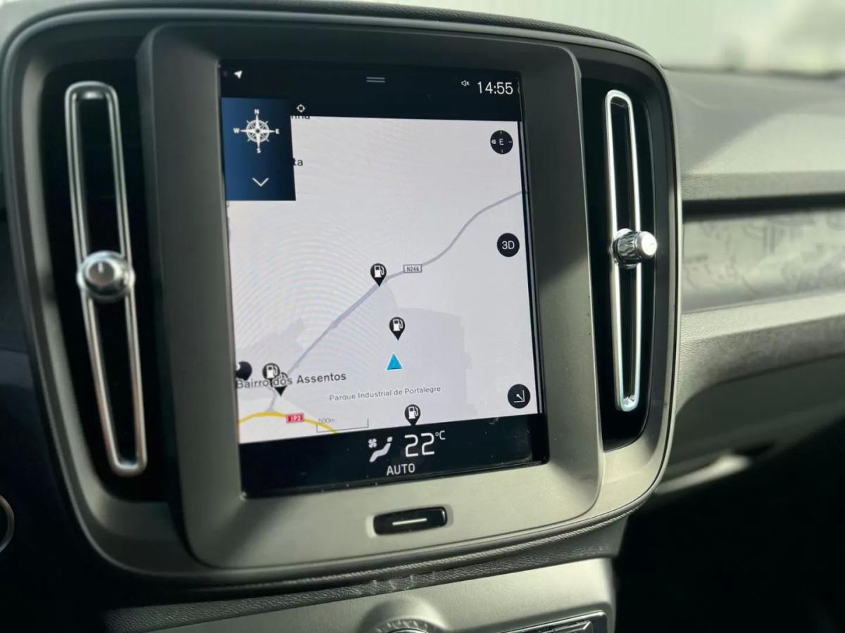 volvo-xc40-2023-hibrido-1477cc