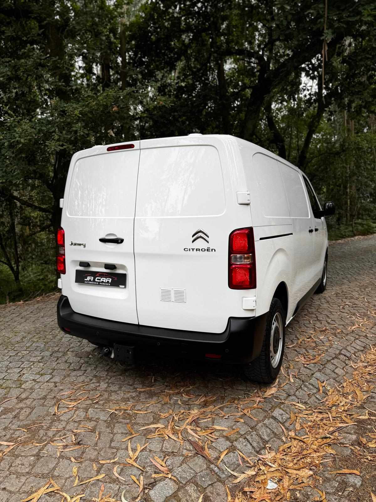 citroen-jumpy-2022-diesel-1997cc