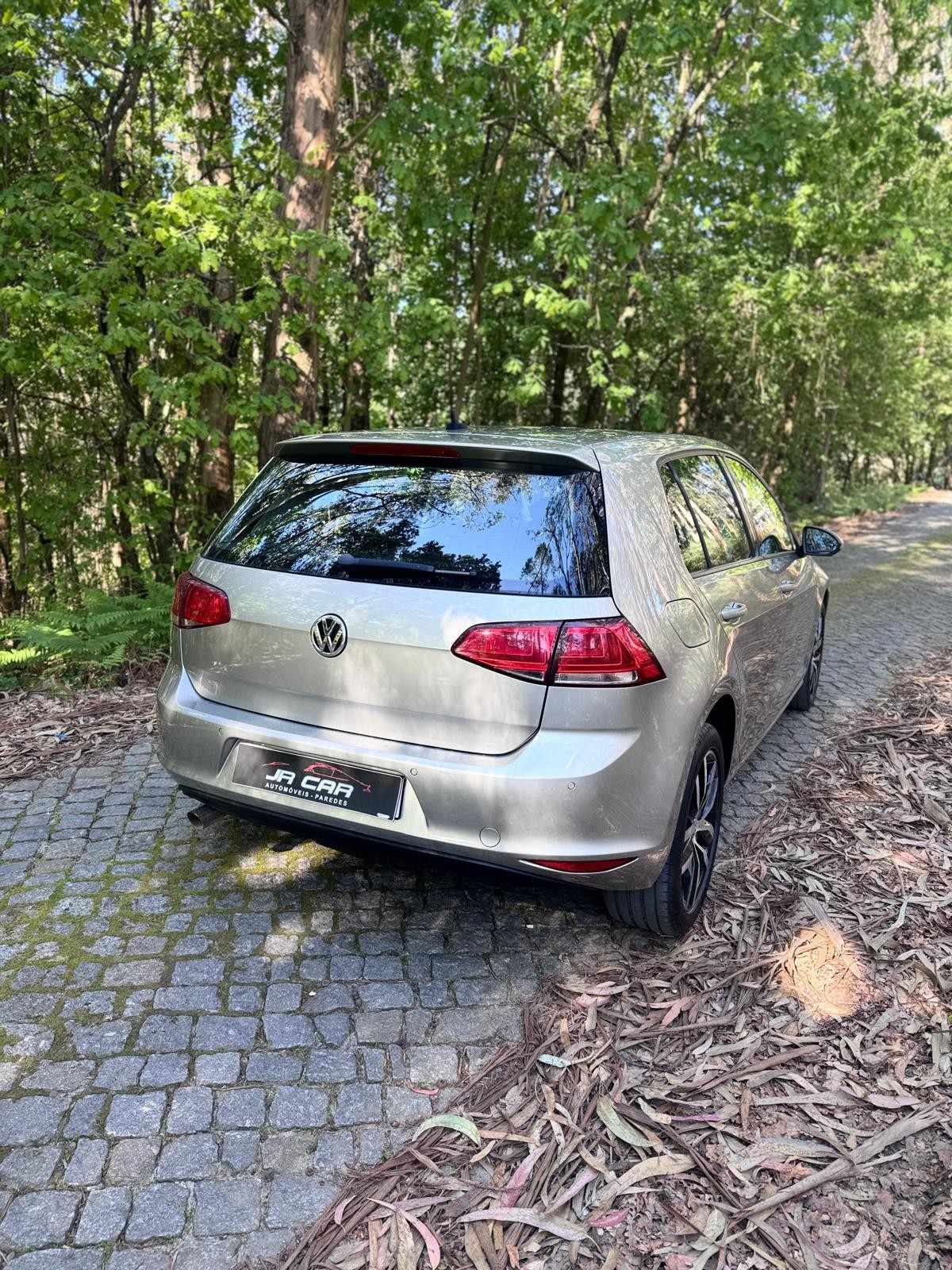 volkswagen-golf-2016-diesel-1598cc