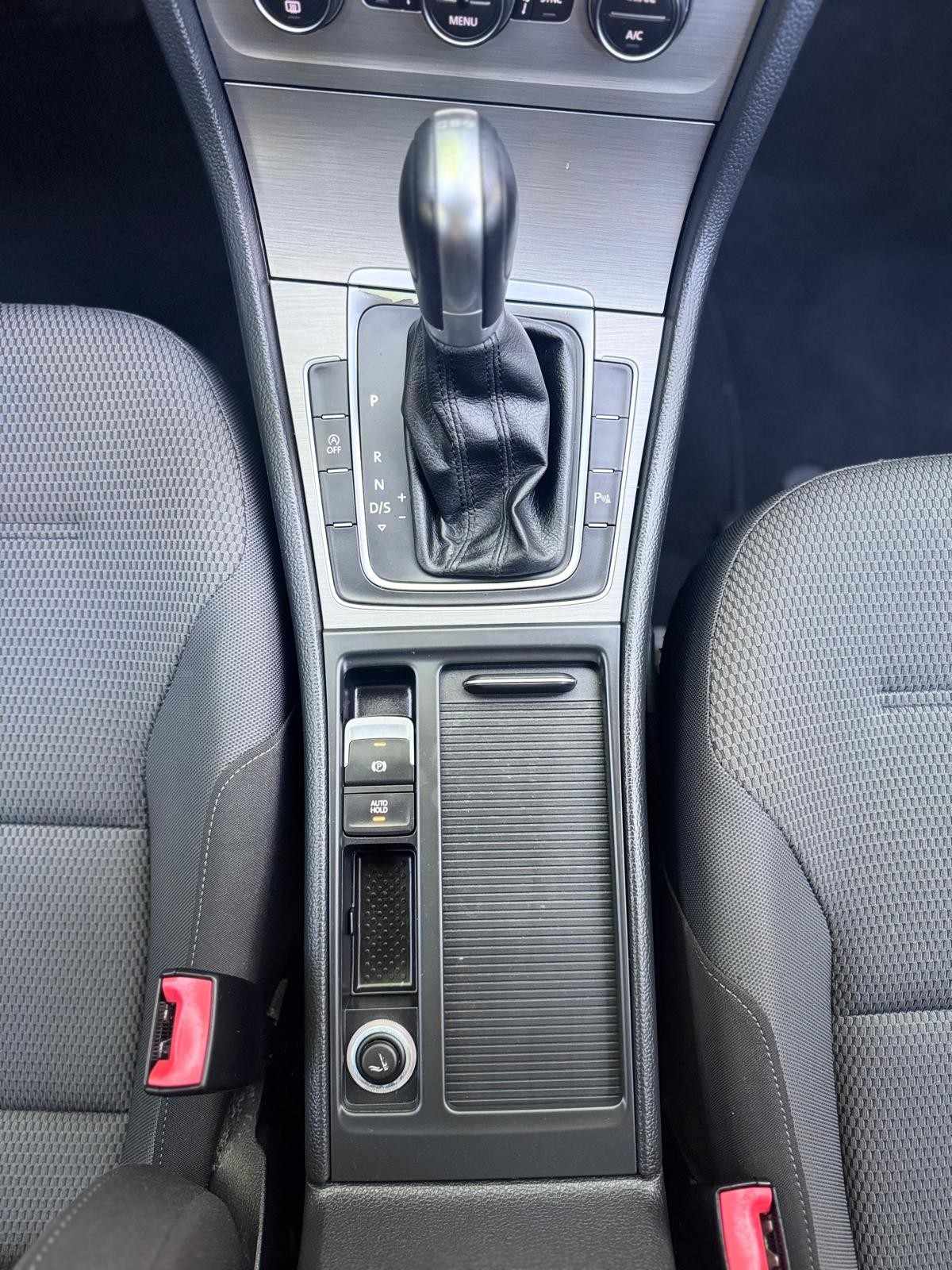 volkswagen-golf-2016-diesel-1598cc