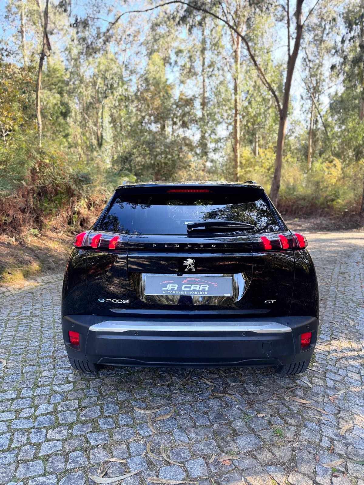 peugeot-2008-2023-eletrico-267cc