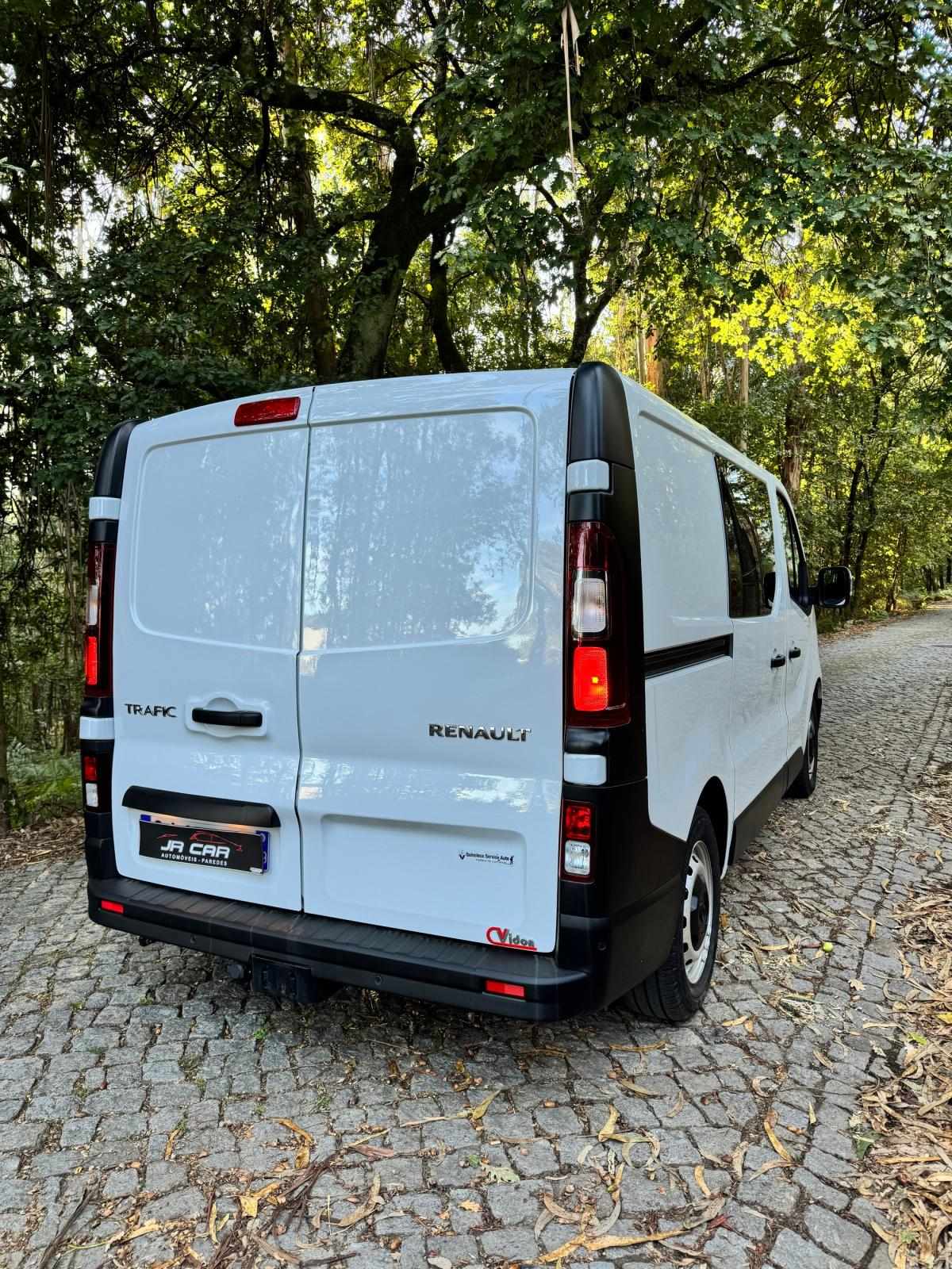renault-trafic-2022-diesel-1997cc