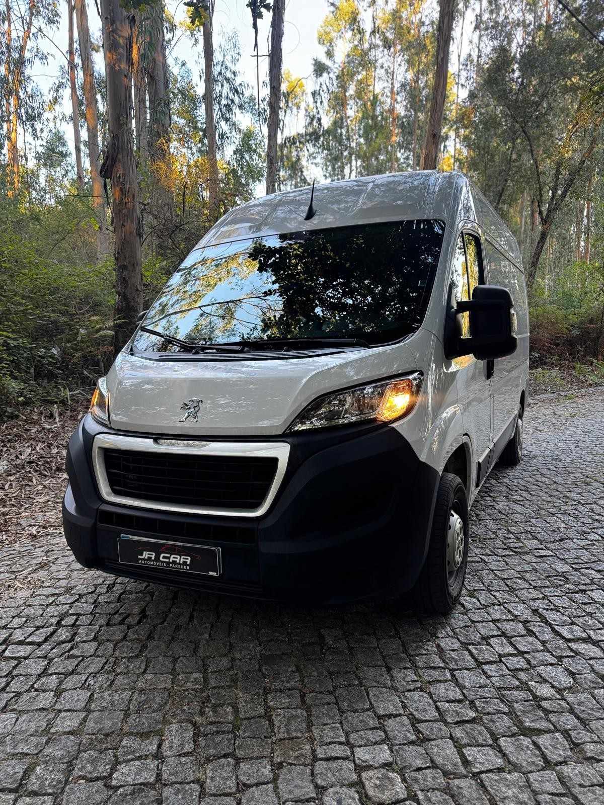 peugeot-boxer-2023-diesel-2179cc