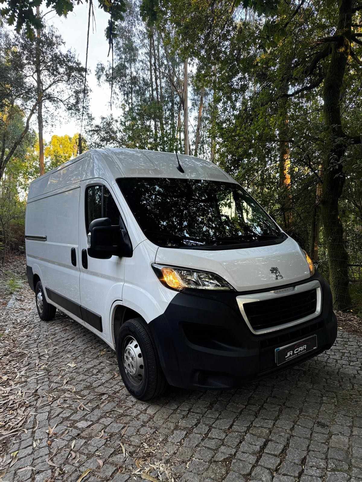 peugeot-boxer-2023-diesel-2179cc