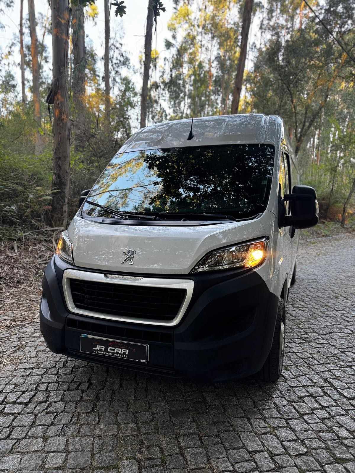 peugeot-boxer-2023-diesel-2179cc