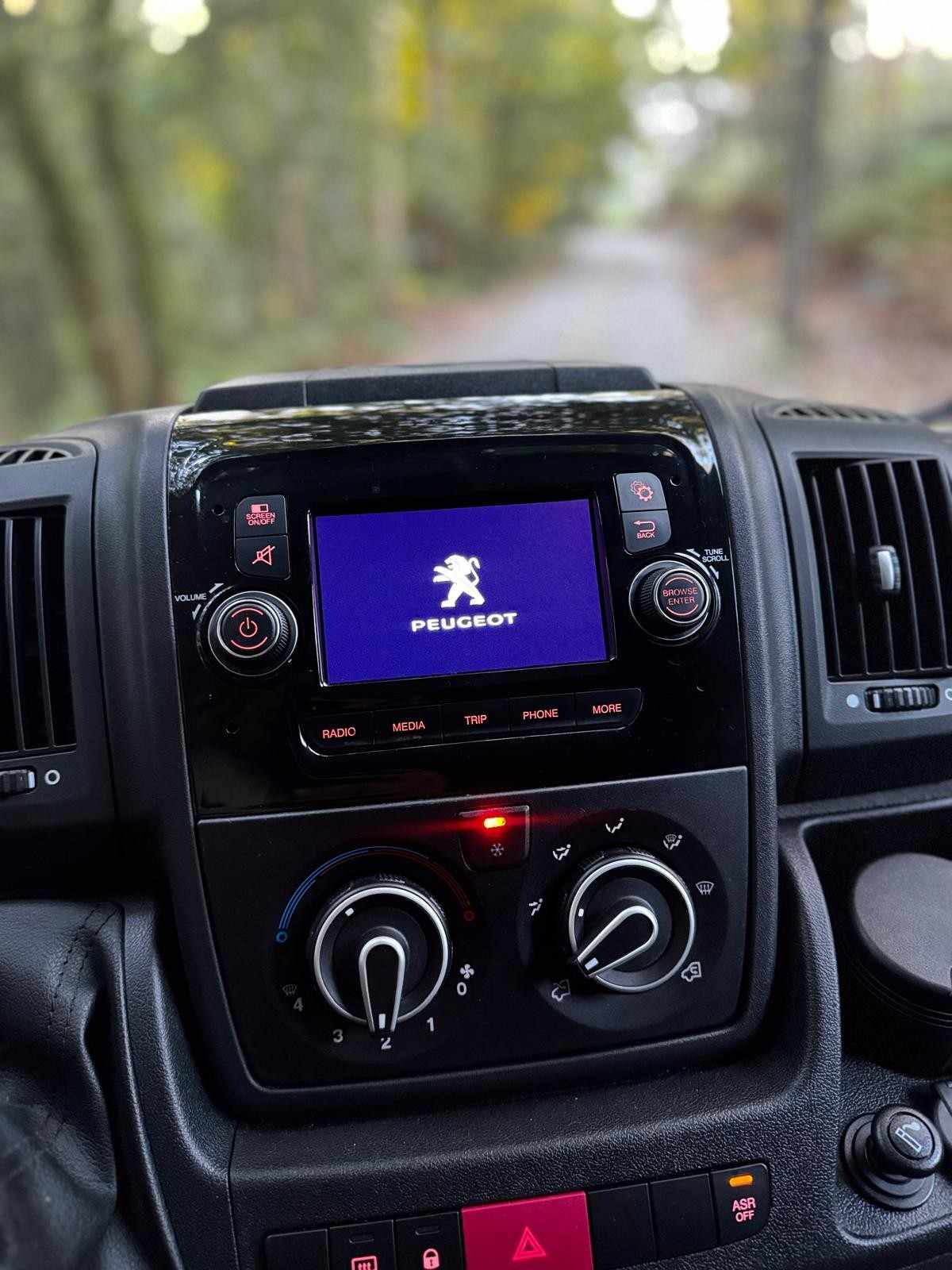 peugeot-boxer-2023-diesel-2179cc
