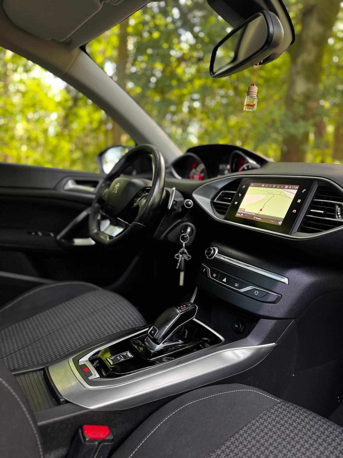 peugeot-308-sw-2019-diesel-1499cc