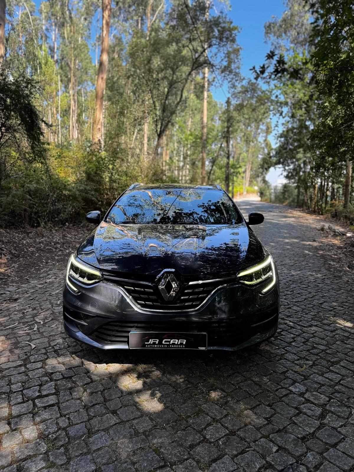 renault-megane-sport-tourer-2022-hibrido-a-gasolina-1598cc