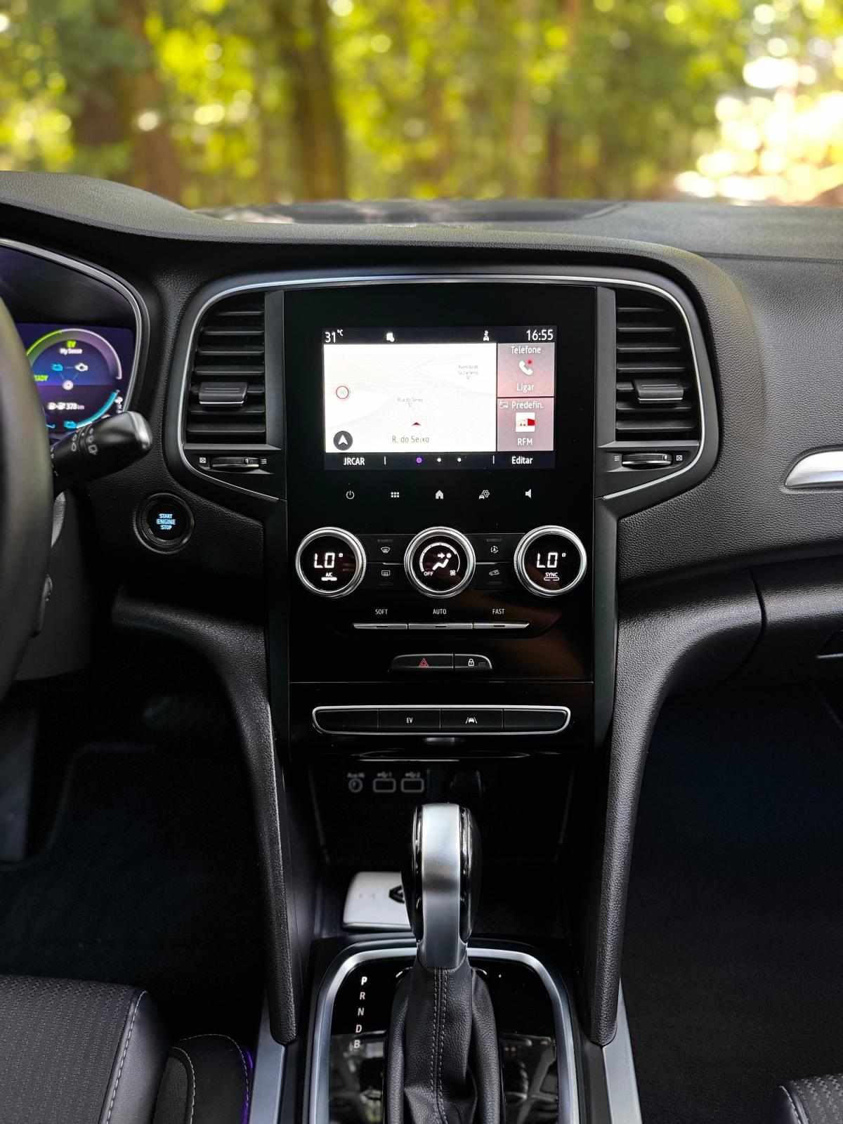 renault-megane-sport-tourer-2022-hibrido-a-gasolina-1598cc