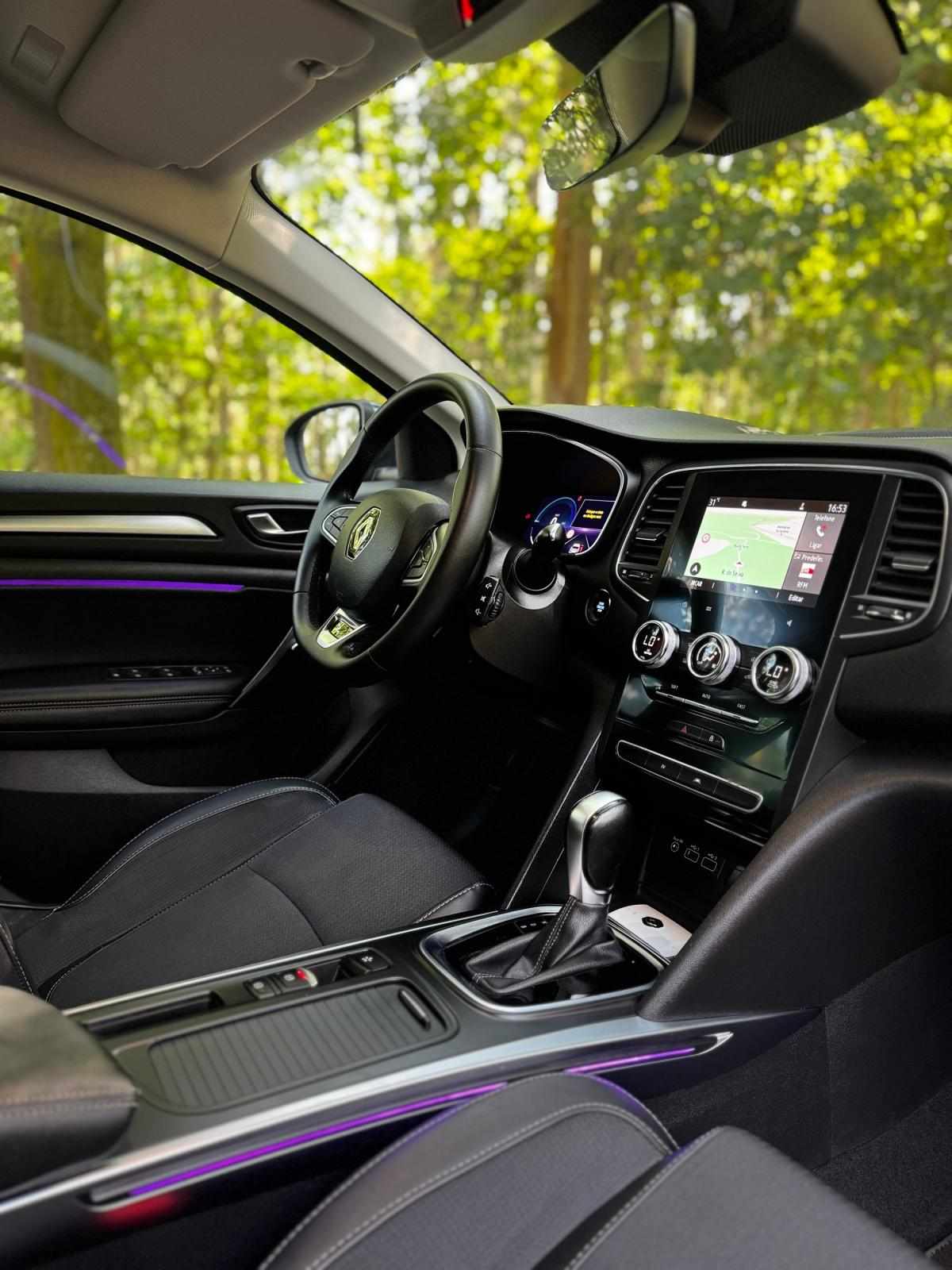 renault-megane-sport-tourer-2022-hibrido-a-gasolina-1598cc