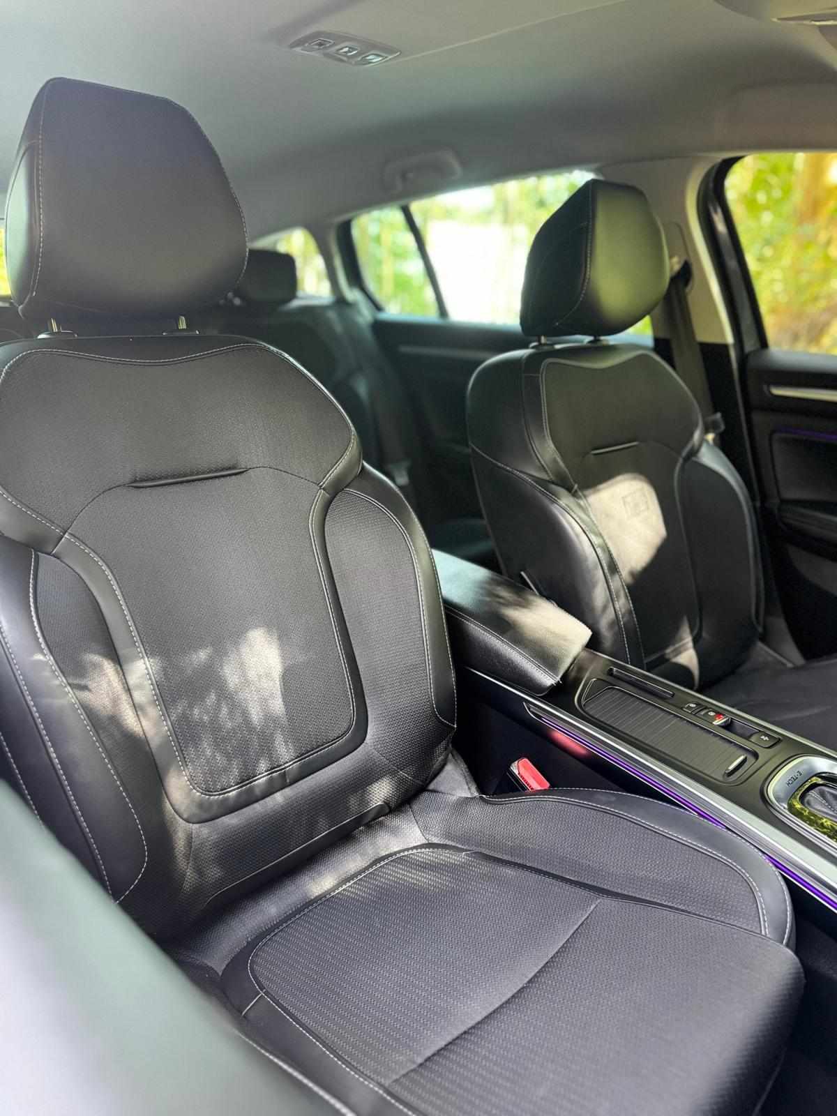 renault-megane-sport-tourer-2022-hibrido-a-gasolina-1598cc