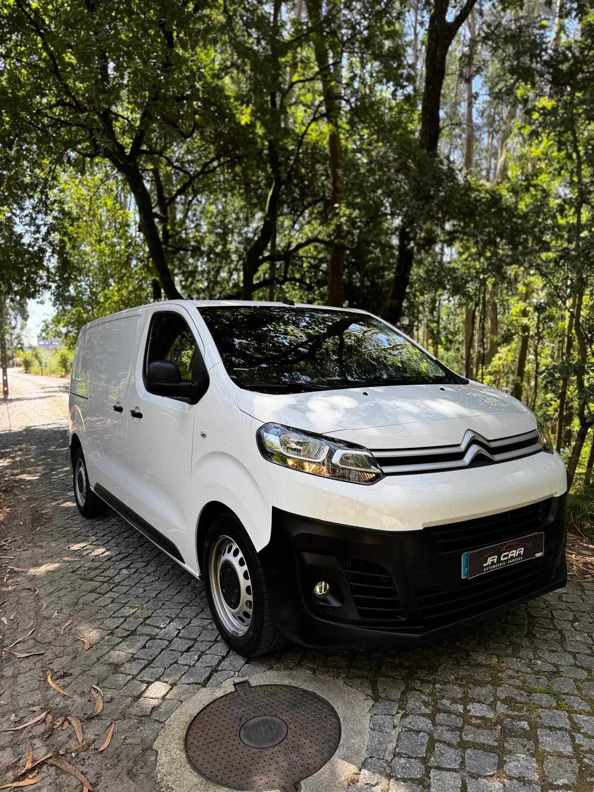 citroen-jumpy-2022-diesel-1997cc