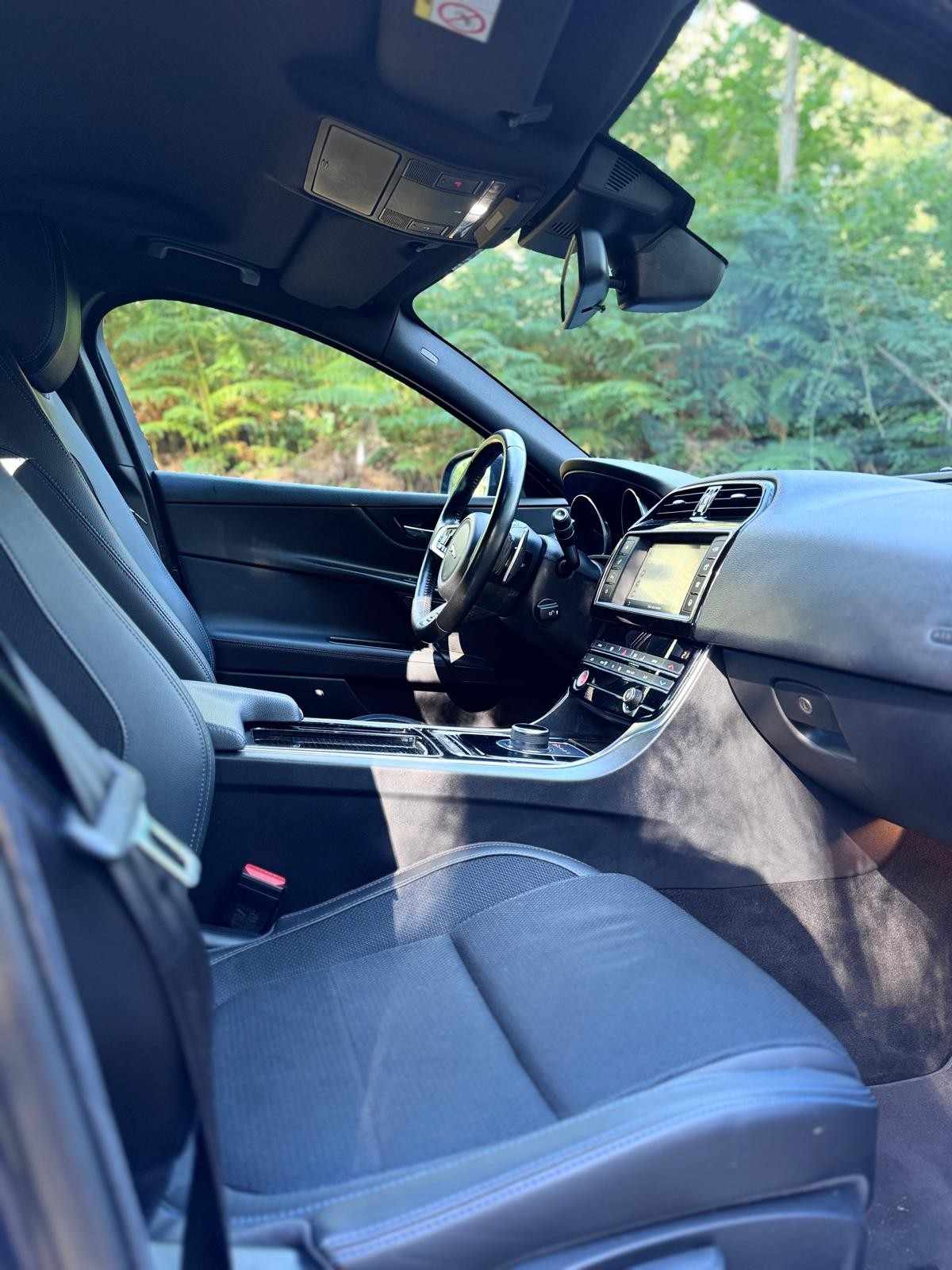 jaguar-xe-2018-diesel-1999cc